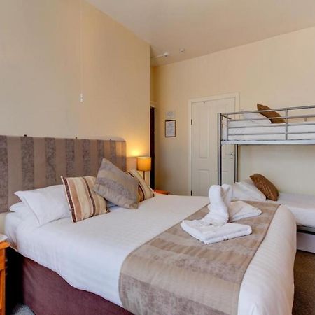 بلاكبول Lyndawn Hotel المظهر الخارجي الصورة